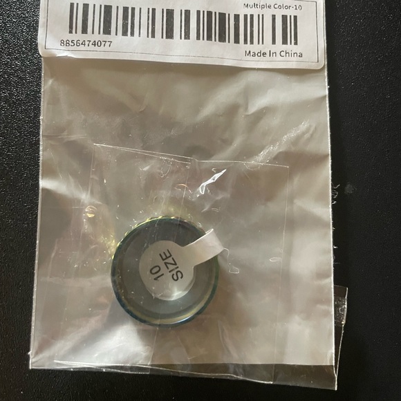 4/$12 Men's Size 10 Chain Band Ring - Picture 3 of 7